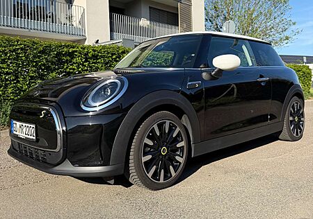 Mini Cooper SE Classic Trim