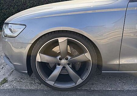 Audi A6 Avant 3.0 TDI DPF quattro tiptronic