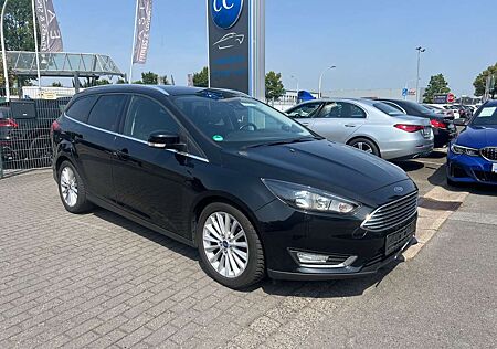 Ford Focus Turnier 1.0 EB Titanium Design KAM+Leder
