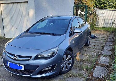 Opel Astra Edition