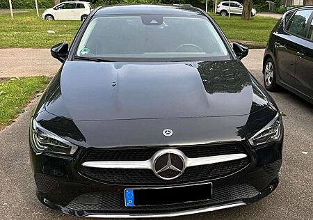 Mercedes-Benz CLA 180 CLA Coupe Progressive