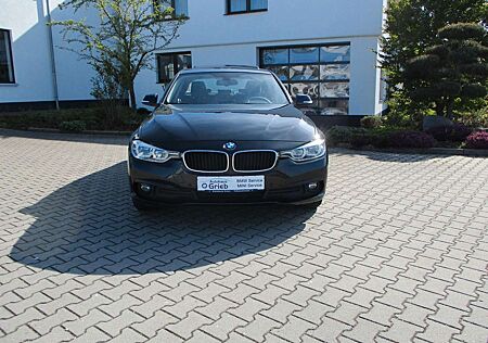 BMW 320 d xDrive Adv. AHK LED NAVI GSHD Teilleder...
