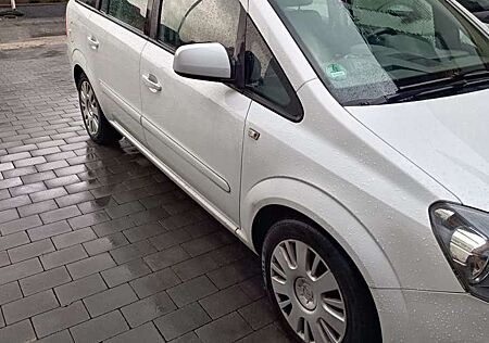 Opel Zafira 1.7 CDTI ecoFLEX Family