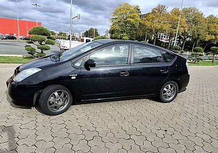 Toyota Prius (Hybrid) Executive