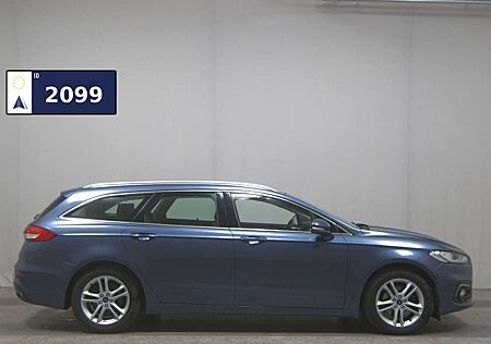 Ford Mondeo Turnier 2.0 EB Titanium Navi LED Pano RFK