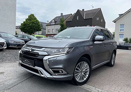 Mitsubishi Outlander PHEV Intro Edition 4WD 1.Hand*Navi*LED