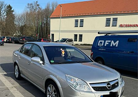 Opel Vectra 2.2 Automatik Edition