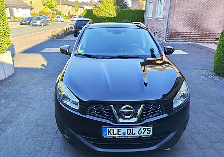 Nissan Qashqai 2.0 dCi DPF tekna