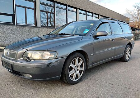 Volvo V70 Kombi 2.4