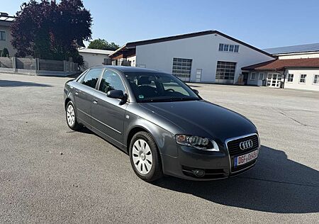 Audi A4 2.7 TDI-Xenon-Ahk-Shz-Pdc-Automatik-Tüv-Au Neu