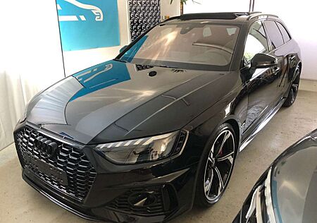 Audi RS4 RS 4 Avant 2.9 TFSI quattro