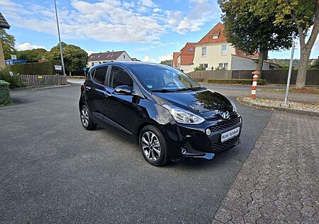 Hyundai i10 gebraucht kaufen Hyundai i10 Style NAVI-SHZ-ESSD-8x Fachbereift...