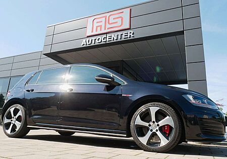 VW Golf Volkswagen VII GTI Performance Pano Xenon Navi PDC