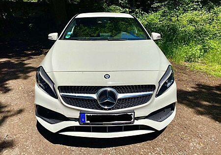 Mercedes-Benz A 180 A-Klasse AMG Line