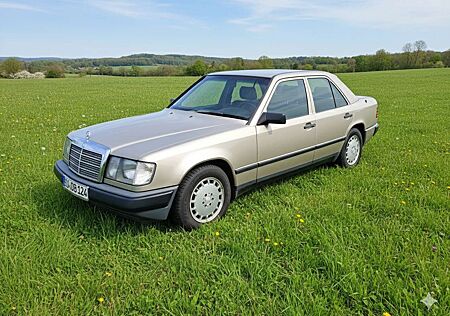 Mercedes-Benz E 260 E-Klasse