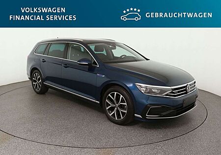 VW Passat Variant Volkswagen GTE 1.4 TSI Pano*AHK*PDC*RFK DSG