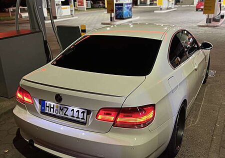 BMW 335i 335 Coupe Aut.