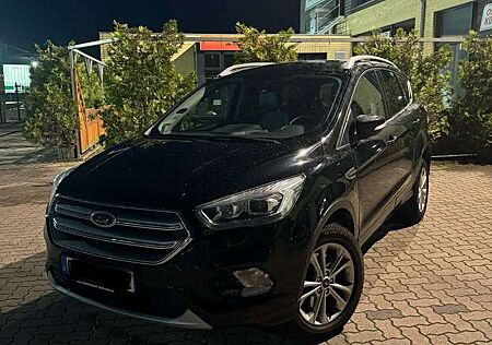 Ford Kuga 1.5 EcoBoost 4x4 Aut. Titanium