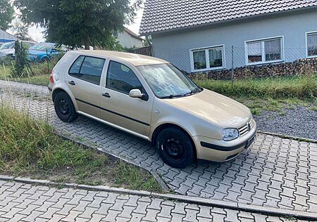 VW Golf Volkswagen 1.4 Basis / TÜV NEU ! ! !