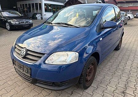 VW Fox Volkswagen Basis 97.000KM Scheckheft TÜV NEU !!