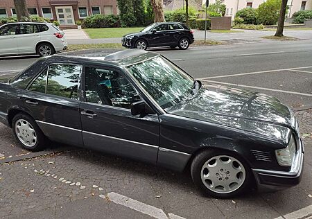 Mercedes-Benz E 230 W124, H Kennzeichen, Schiebedach, Sportline