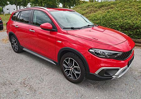 Fiat Tipo Kombi MY22 RED 1.0 LED-Navi-Kamera-Alu-PDC vorn+h.