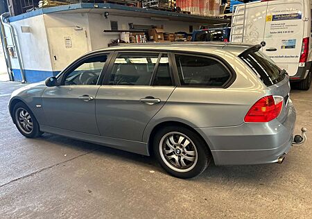 BMW 318i 318 TÜV Aug/2026 Anhängerkupplung