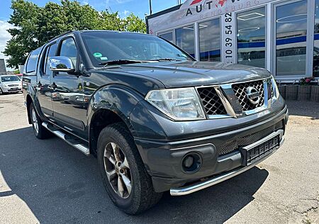 Nissan Navara Doppelkabine Comfort 4X4 *TÜV-Neu*