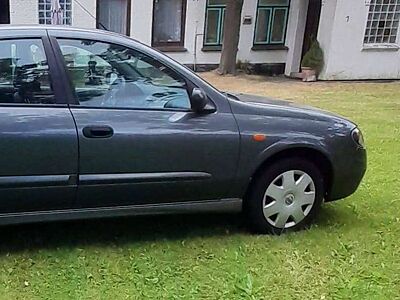 Nissan Almera Almera Fließheck  5-Türer 1.5 visia