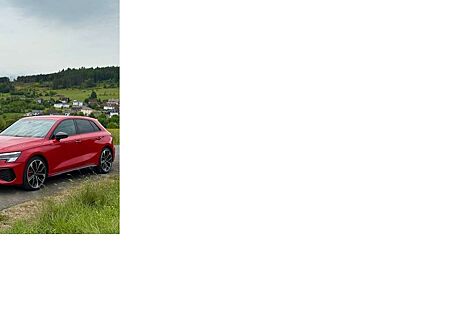Audi S3 TFSI Sportback quattro S tronic