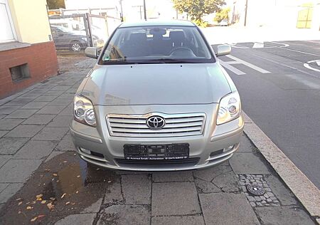 Toyota Avensis 1.8 Sol Lim.