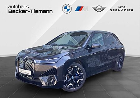 BMW iX xDrive40 / 22" / AHK / H&K / SoftClose / Pano / Dr