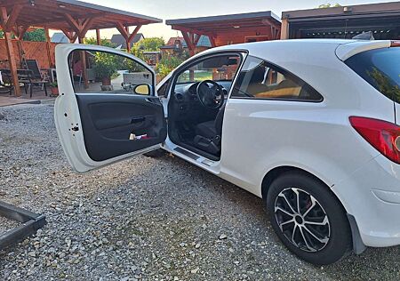 Opel Corsa 3-Türer 1.2 16V ecoFLEX Selection