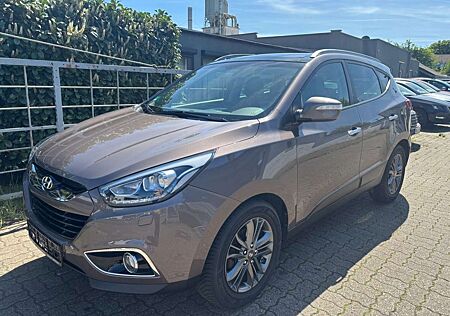 Hyundai ix35 Style AWD|PANO|LEDER|AUTOMATIK|KEYLESS|AHK|