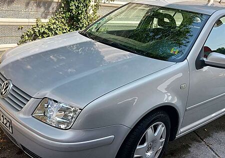 VW Bora Volkswagen 1.6 Comfortline,2Hand,Klimaautomatik,Tüv12/2026