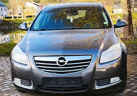 Opel Insignia 1.8 Sports Tourer Selection