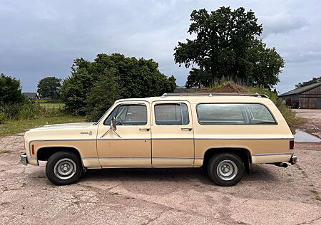 Chevrolet Suburban C10 Silverado