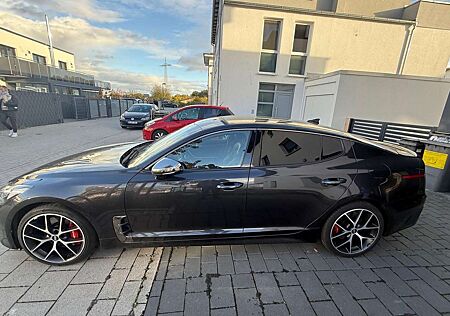 Kia Stinger GT 4WD NAP SAGA*STERNENHIMMEL*VOLL