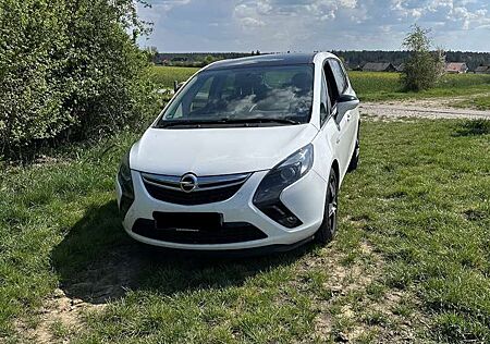 Opel Zafira Tourer Sport