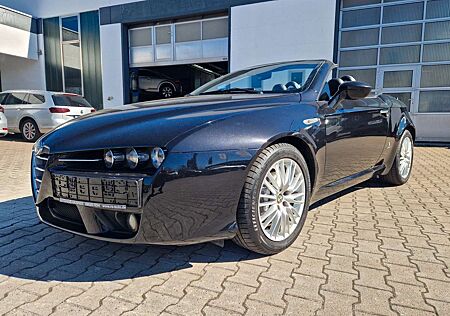 Alfa Romeo Spider 2.2 JTS 16V /Vollleder P. Frau/SHZ/Xenon
