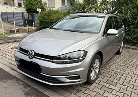 VW Golf Volkswagen 1.6 TDI DSG Comfortline