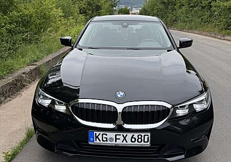 BMW 318 i Advantage mit Garantie