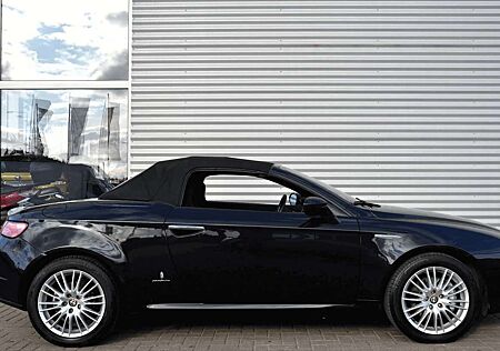 Alfa Romeo Spider 2.2 JTS 16V