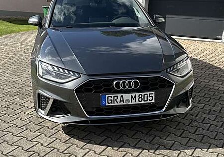 Audi A4 40 TDI S line