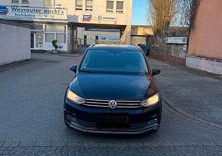 VW Touran Volkswagen 2.0 TDI SCR (BlueMotion Technology) DSG Highline