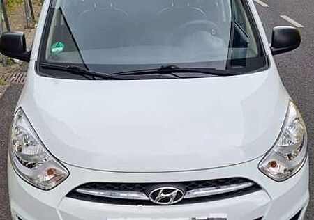 Hyundai i10 gebraucht kaufen Hyundai i10 1.1 5 Star Edition