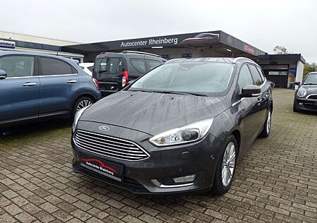 Ford Focus Turnier Titanium Aut. Navi Leder Parkass.