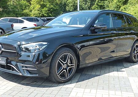 Mercedes-Benz E 300 de 4Matic AMG Night Pano AHK Sitzklima