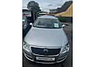 VW Passat Variant Volkswagen Comfortline, Automatik, nur 132.650km