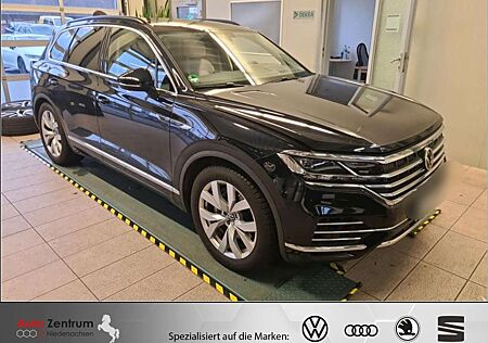 VW Touareg Volkswagen 3.0 V6 TSI DYNAUDIO CarPlay Nachtsicht PANO*StandH